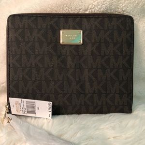 Michael Kors Tablet Case with pockets pocketbook